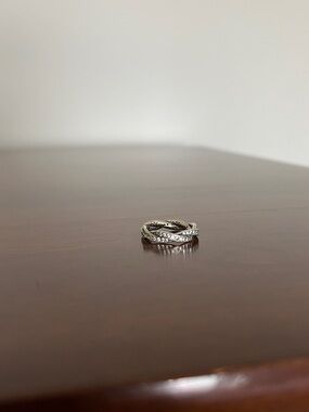 Pandora twisted pavè ring